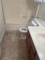 7547 Bellingham Ave in Los Angeles, CA - Building Photo