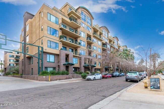 property at 17 W Vernon Ave