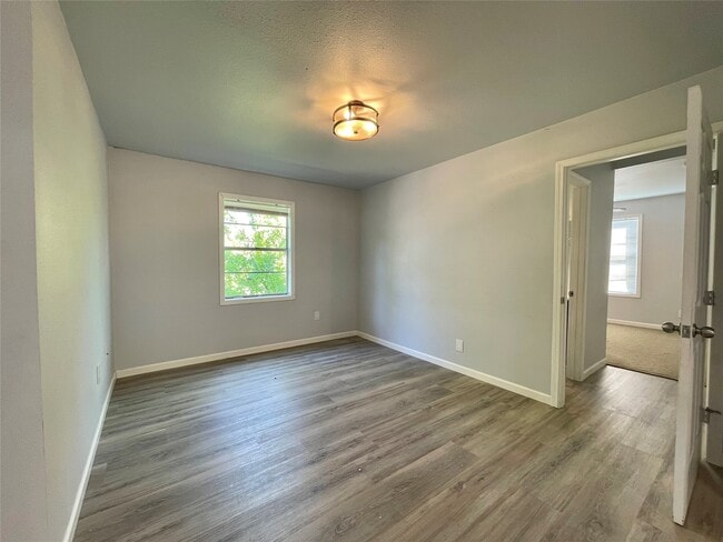 150 Huisache St in Lake Jackson, TX - Building Photo - Building Photo