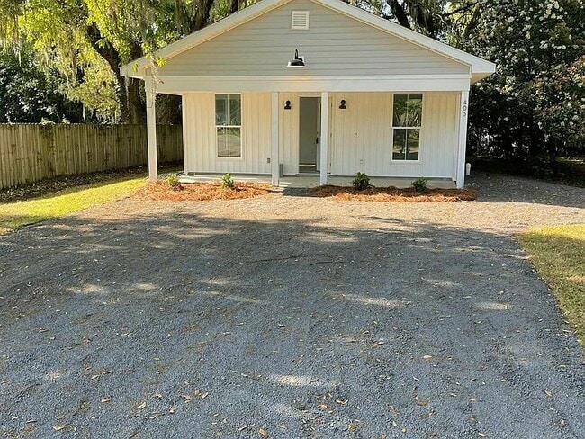 property at 403 Bayview Dr
