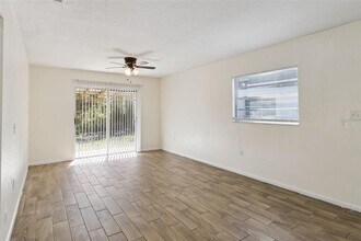 1336 Fairway Dr in Lakeland, FL - Building Photo - Building Photo