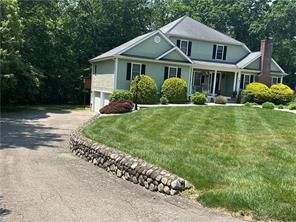 14 Piezzo Dr in Westerly, RI - Foto de edificio - Building Photo