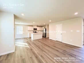 261 Thicket Dr in Lynchburg, VA - Foto de edificio - Building Photo