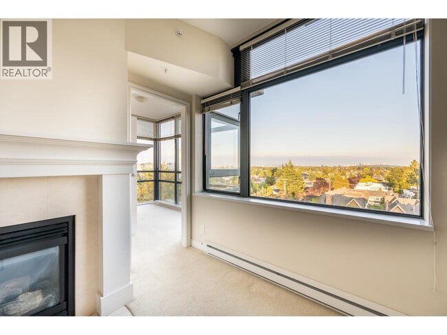 property at 538 W 45th Ave