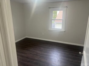 209 Runyon Ave-Unit -2 in Middlesex, NJ - Building Photo - Building Photo