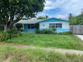 1417 W Hardee St in Lantana, FL - Building Photo
