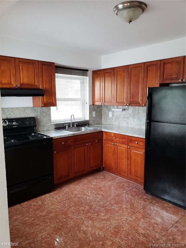 110 NE 56th St in Miami, FL - Building Photo - Building Photo