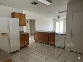 7391 W Solano Dr N in Glendale, AZ - Building Photo - Building Photo