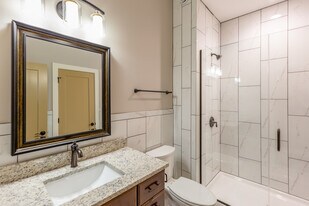 Agora Tower in Dekalb, IL - Building Photo