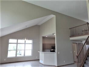 160 Whittington Pl in Pataskala, OH - Building Photo - Building Photo