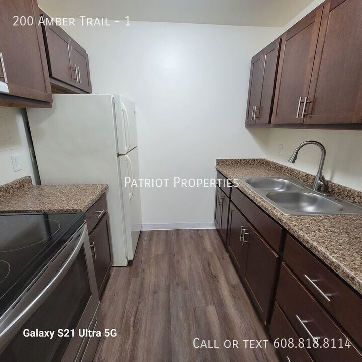 200 Amber Trail, Unit 1 in Sun Prairie, WI - Building Photo