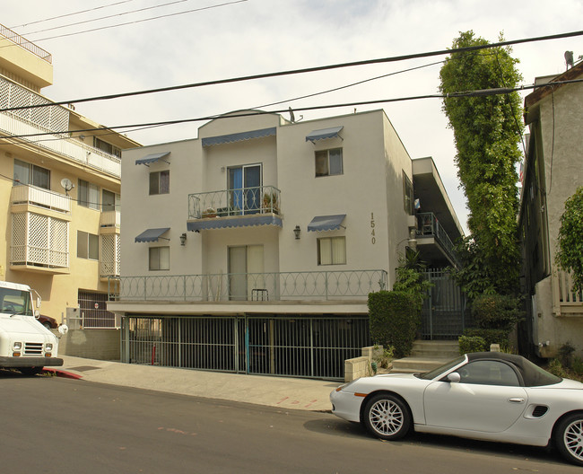 1540 N Formosa Ave in Los Angeles, CA - Foto de edificio - Building Photo