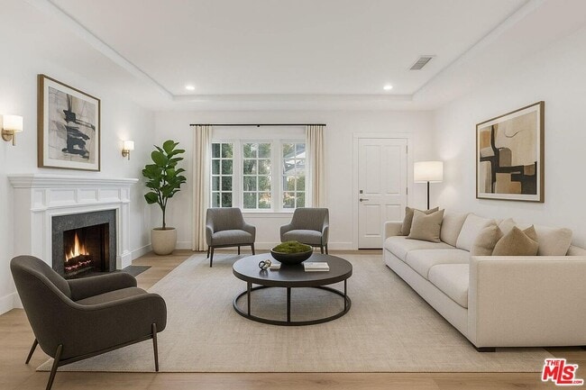 641 N Martel Ave in Los Angeles, CA - Building Photo - Building Photo