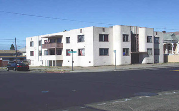 1951 Foothill Blvd in Oakland, CA - Building Photo - Building Photo