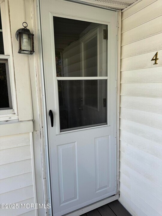 807 Grand Central Ave in Lavallette, NJ - Building Photo