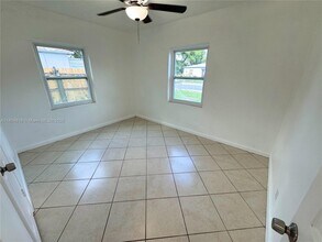 848 NW 16th Terrace in Fort Lauderdale, FL - Building Photo - Building Photo
