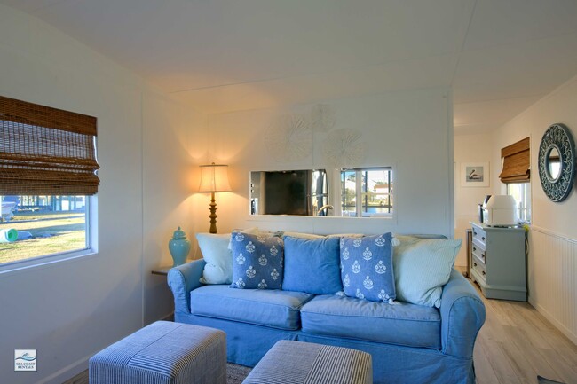 4056 4th St in Surf City, NC - Building Photo - Building Photo