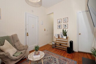 293 E 92nd St in New York, NY - Foto de edificio - Building Photo