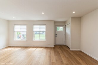 1110 Cove Dr in Prospect Heights, IL - Building Photo - Building Photo