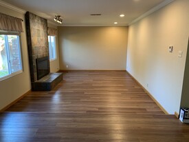 1399 Santa Fe Dr, Unit House for Rent in San Jose, CA - Building Photo - Building Photo