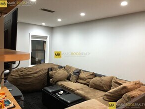 111 Gainsborough St in Boston, MA - Foto de edificio - Building Photo