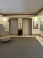 8747 W Bryn Mawr Ave in Chicago, IL - Building Photo - Building Photo