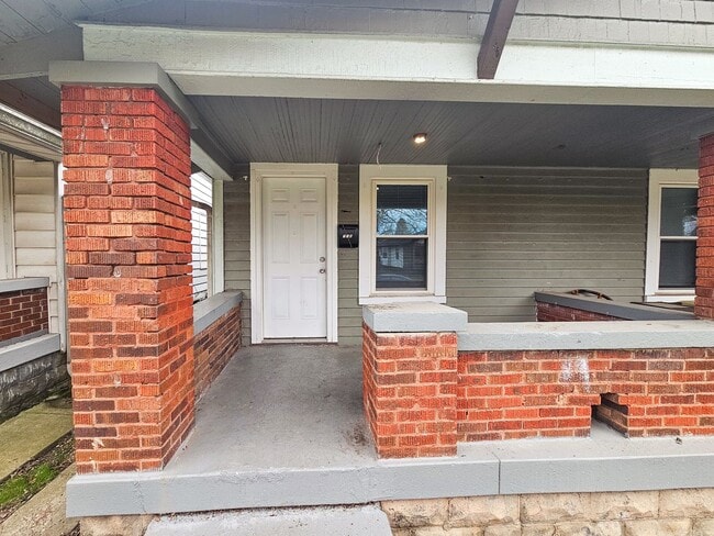 712-712 N Bosart Ave in Indianapolis, IN - Building Photo - Building Photo