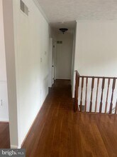 13011 Kidwell Dr in Woodbridge, VA - Building Photo - Building Photo