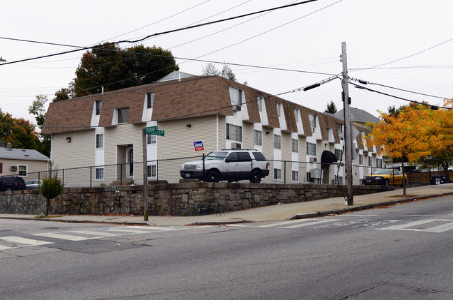 156 Putnam St in Providence, RI - Building Photo - Building Photo