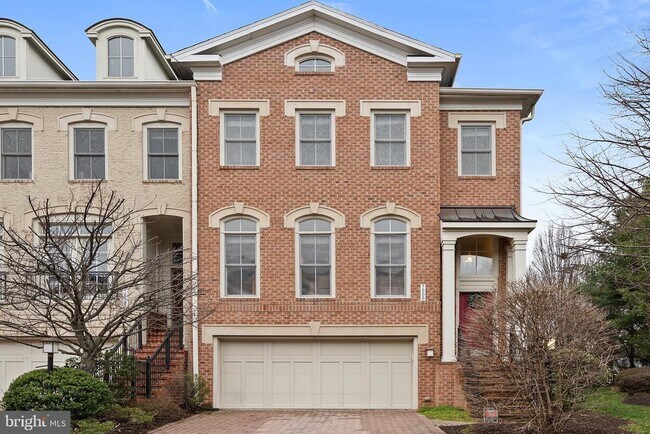 property at 7000 Eastern Red Cedar Ln