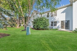 10549 Wakefield Ln in Huntley, IL - Building Photo - Building Photo
