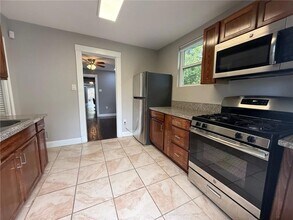 8324 Cohn St in New Orleans, LA - Foto de edificio - Building Photo