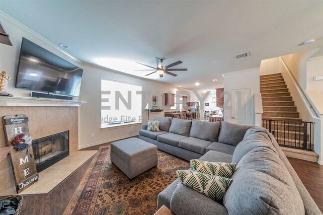 304 Turquoise Dr in Fort Worth, TX - Building Photo - Building Photo