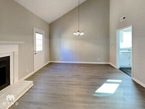 3268 Priest Woods Dr in Nashville, TN - Foto de edificio - Building Photo