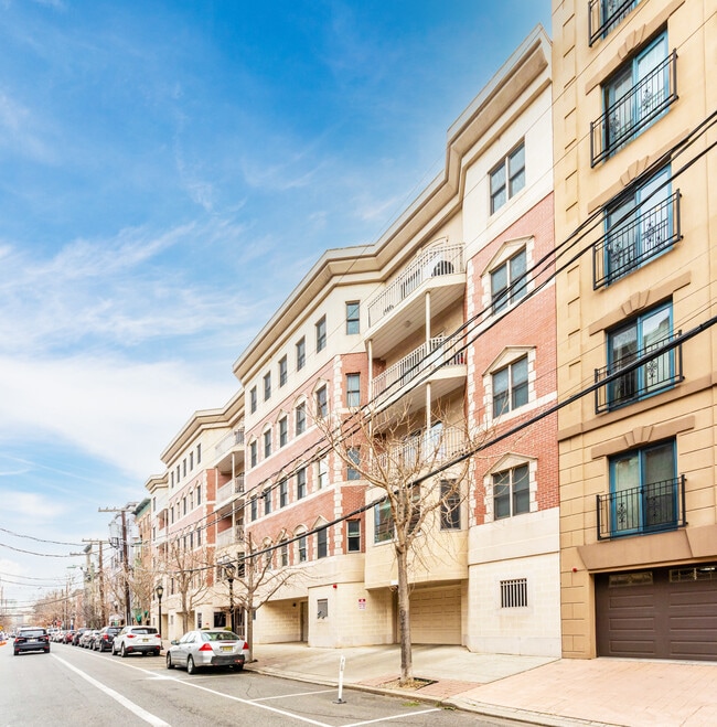 109 Jackson St in Hoboken, NJ - Building Photo - Building Photo