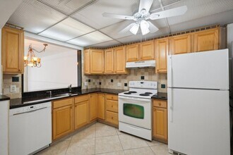 3580 S Ocean Blvd, Unit 4c in South Palm Beach, FL - Building Photo - Building Photo