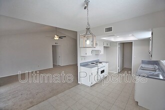 8413 W Ruth Ave in Peoria, AZ - Building Photo - Building Photo