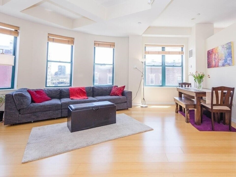 40 Fay St in Boston, MA - Building Photo