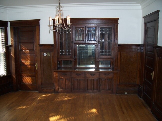 1902 E Newberry Blvd in Milwaukee, WI - Building Photo - Building Photo