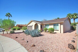 2712 W Villa Rita Dr in Phoenix, AZ - Building Photo - Building Photo