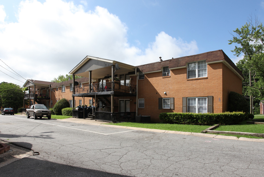 North Cliff Valley Apartments in Atlanta, GA - Building Photo