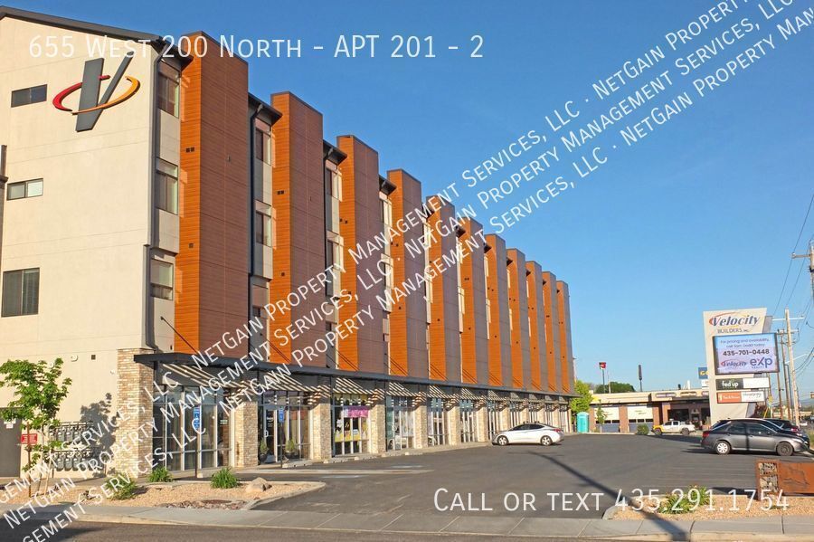 655 W 200 N, Unit 2 in Cedar City, UT - Foto de edificio