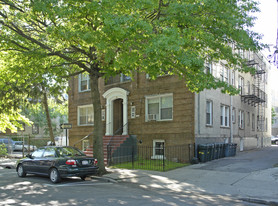 25 Mitchell Pl Apartments