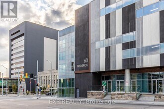 60-3960 Frederick St in Kitchener, ON - Building Photo - Building Photo