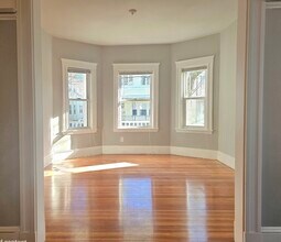 64 Prichard Ave in Somerville, MA - Building Photo - Building Photo