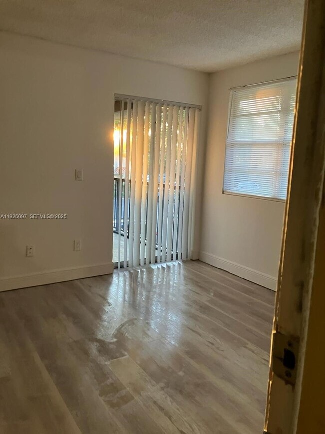 1237 SW 46th Ave in Pompano Beach, FL - Building Photo - Building Photo