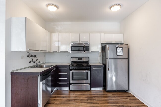 1542 W Glenlake Ave, Unit 2 in Chicago, IL - Foto de edificio - Building Photo