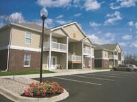 River Breeze Apartments - River Breeze Apartments / Richardson Props. in Louisville, Kentucky