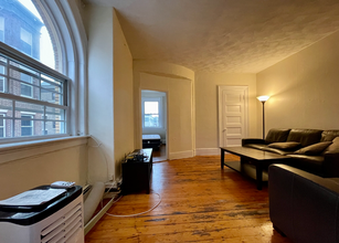 186 Naples Rd, Unit 3 in Brookline, MA - Foto de edificio - Building Photo