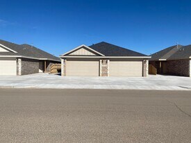 1224 Donald Preston Dr in Wolfforth, TX - Building Photo